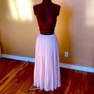 Pleated chiffon skirt in blush pink
